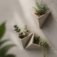 VERTEX™ Pot de fleurs mural design en béton fibré